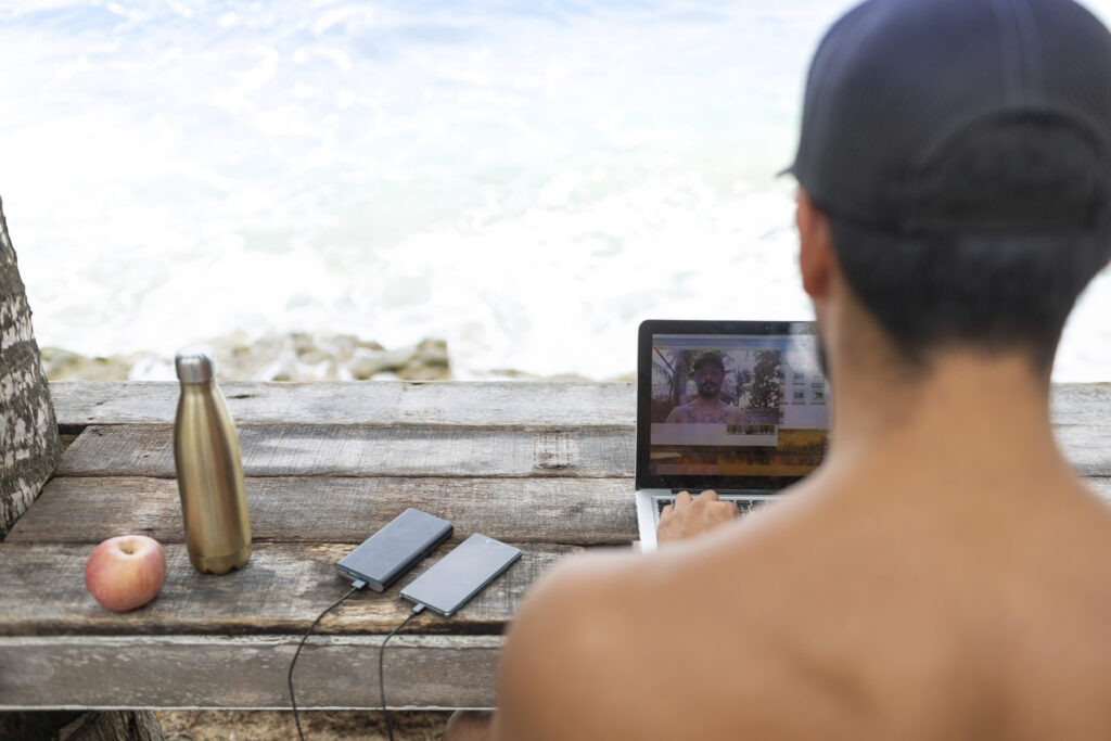 Viver e trabalhar em diferentes lugares